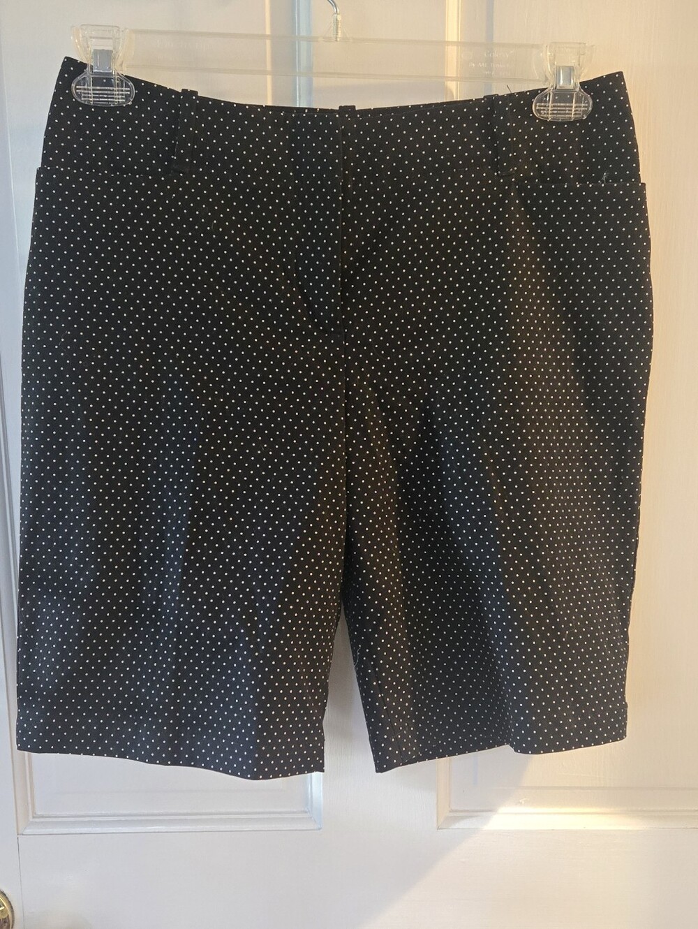 Talbots petite black shorts w/ white polka dots 9½ inseam sz 6P